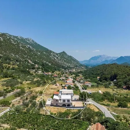 Eden With Heated Pool Βίλα