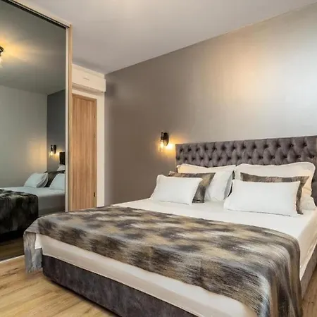 Eden With Heated Pool Βίλα