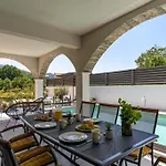 Eden With Heated Pool *