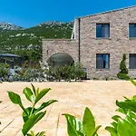 Eden With Heated Pool * Omis