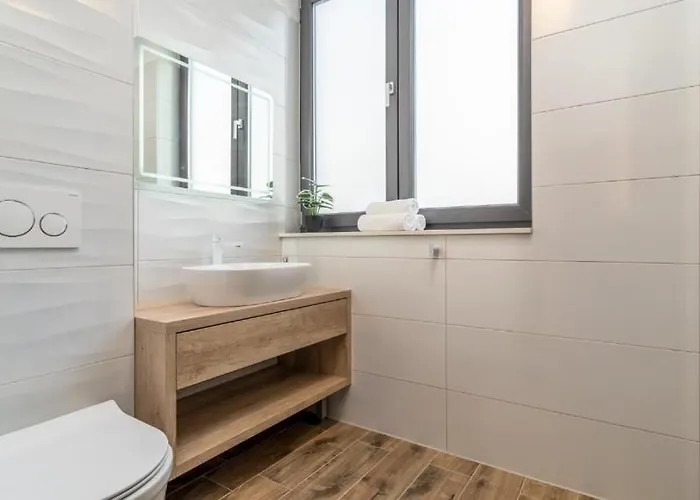 Eden With Heated Pool Villa