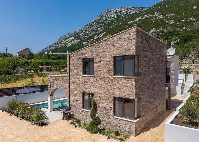 Vila Eden With Heated Pool